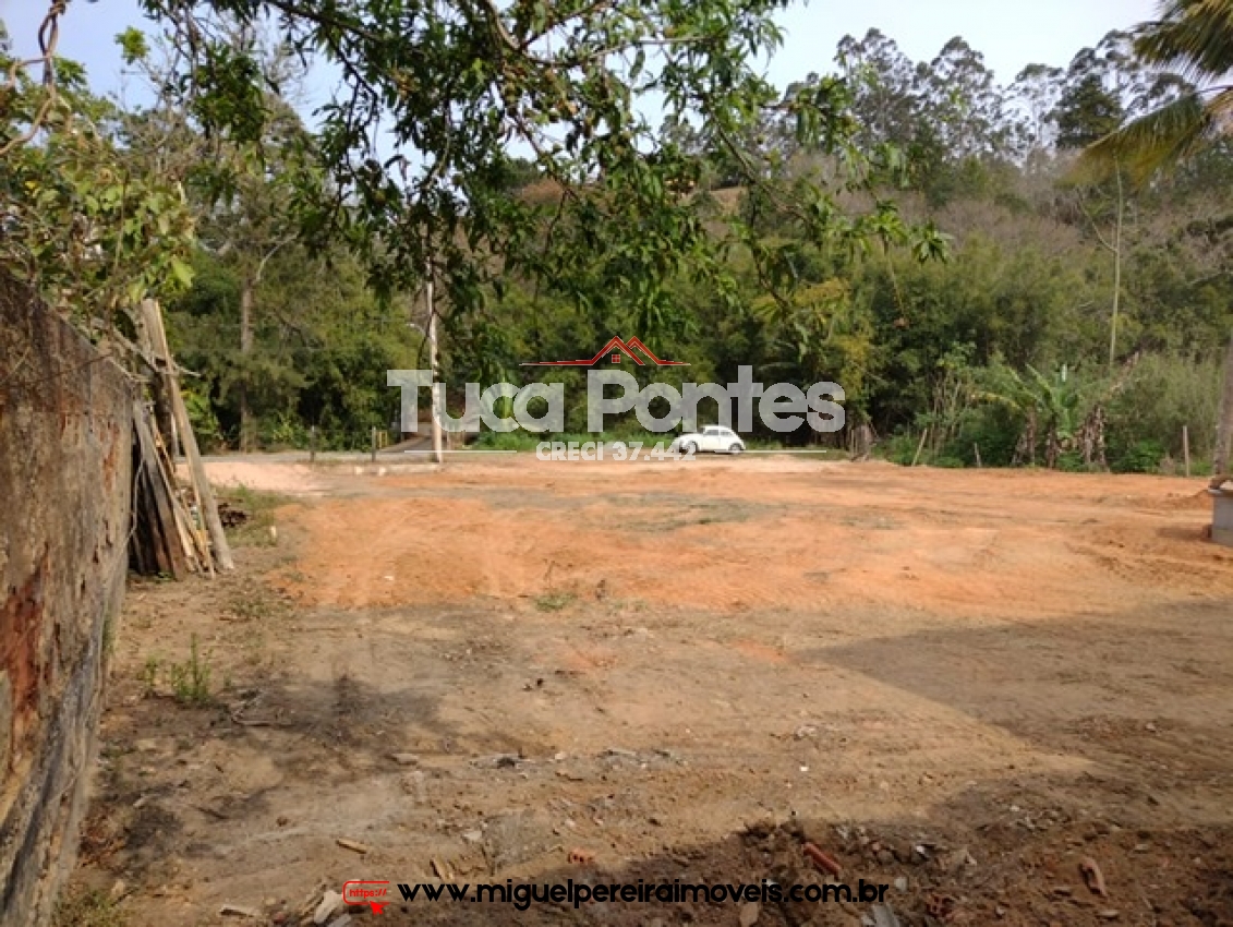 Próximo asfalto - Terreno plano | Código:T17