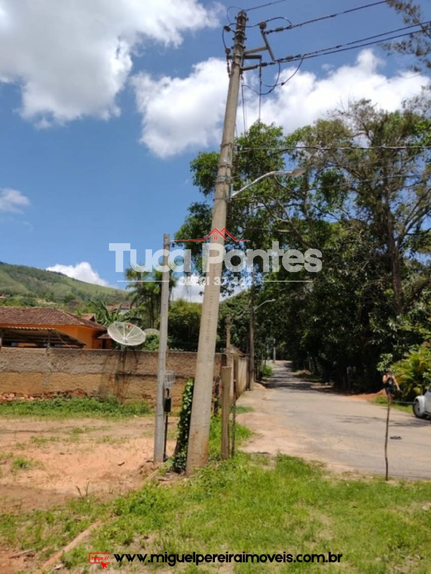 Próximo asfalto - Terreno plano | Código:T17