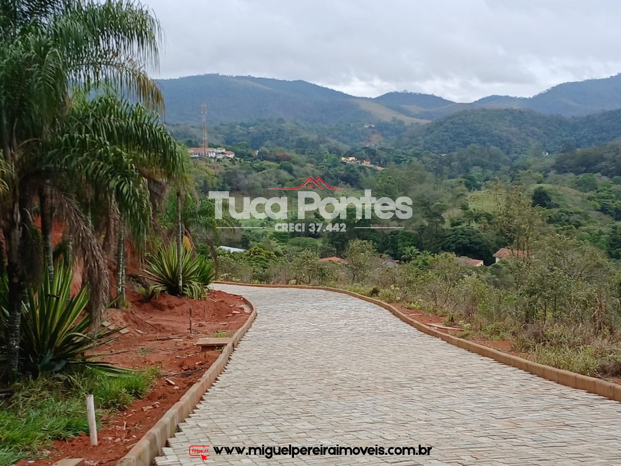 Terreno já legalizado  - Rodeado de muito verde | Código:T13