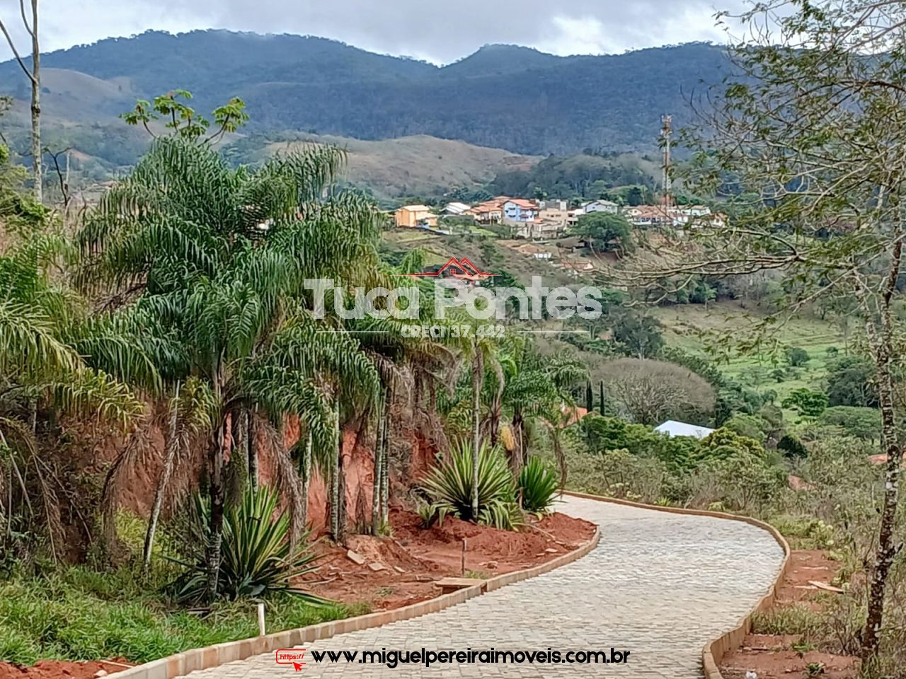 Terreno já legalizado  - Rodeado de muito verde | Código:T13