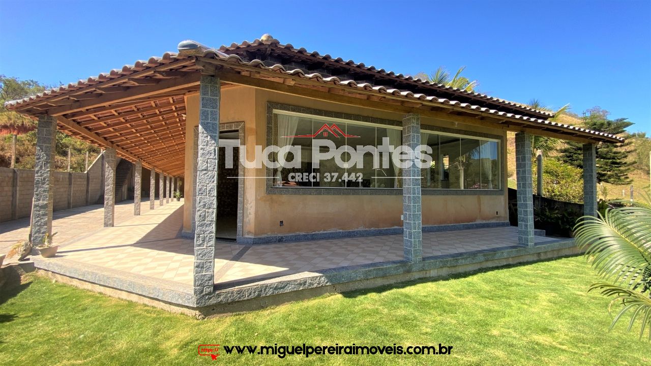 Casa Moderna e Ampla - Estilo casa de campo | Código:C70