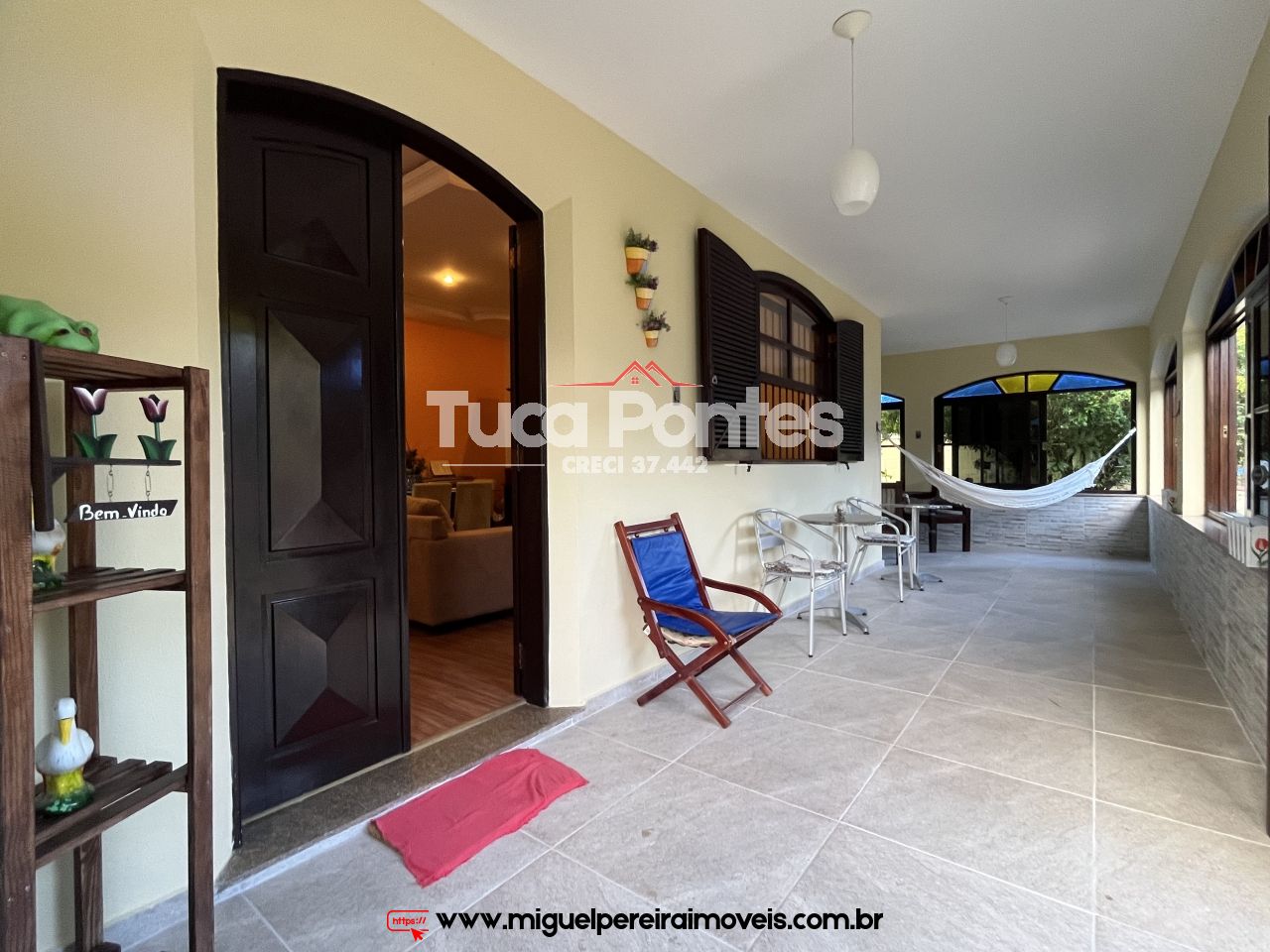 Mansão clássica - Piscina, área gourmet em bairro nobre | Código:C54