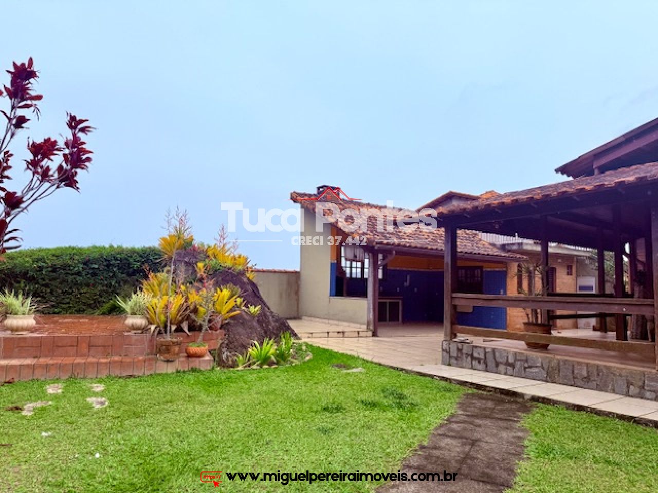 Oportunidade em condomínio - Abaixou de 380 por 320 mil | Código:C12