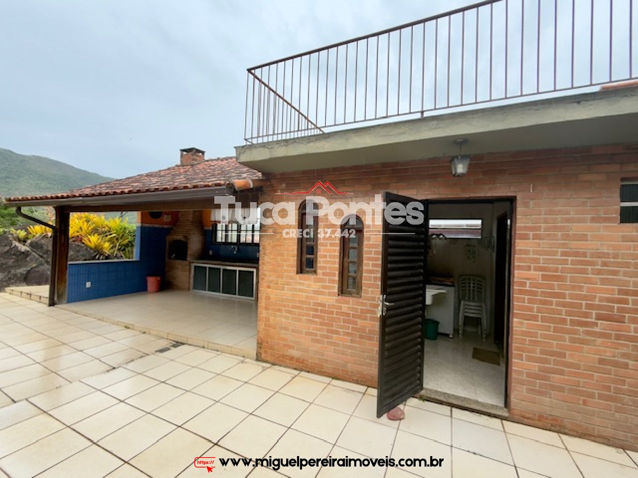 Oportunidade em condomínio - Abaixou de 380 por 320 mil | Código:C12