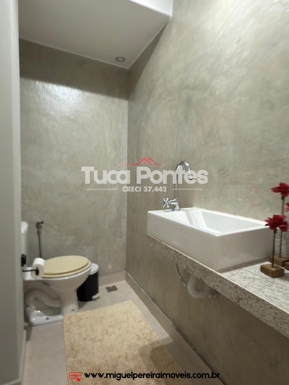 Piscina, área gourmet e muito mais! - Mansão em bairro nobre | Código:C25