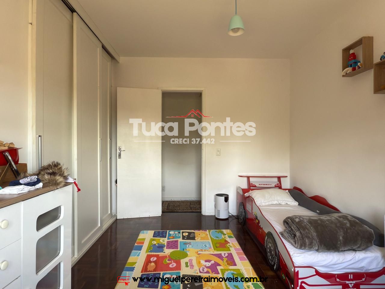 Piscina, área gourmet e muito mais! - Mansão em bairro nobre | Código:C25