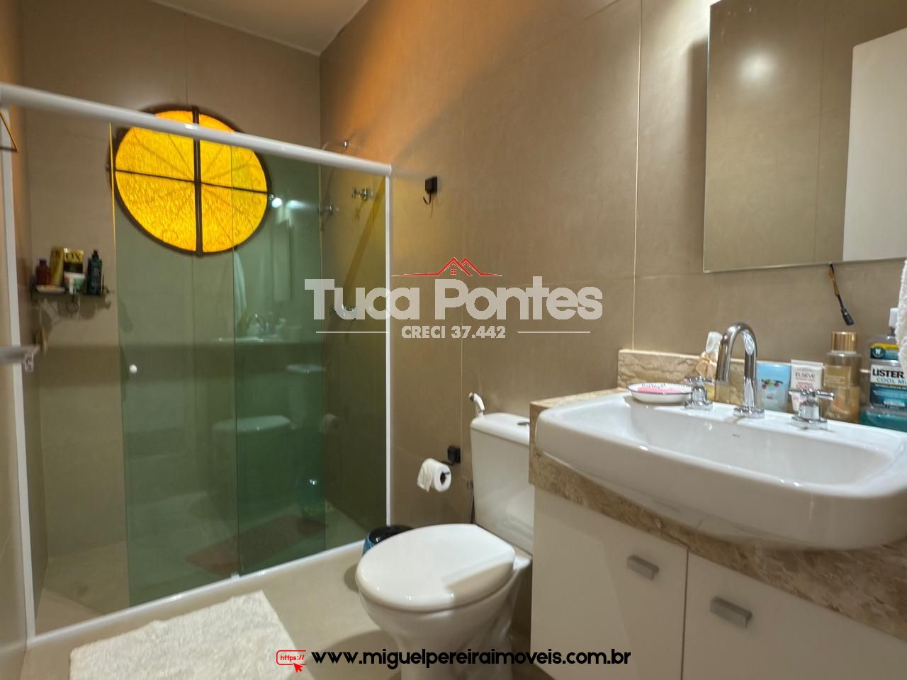 Piscina, área gourmet e muito mais! - Mansão em bairro nobre | Código:C25