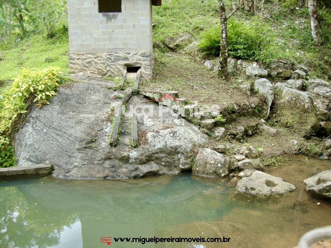 Encantador imóvel rural - Sítio com cachoeira | Código:S25