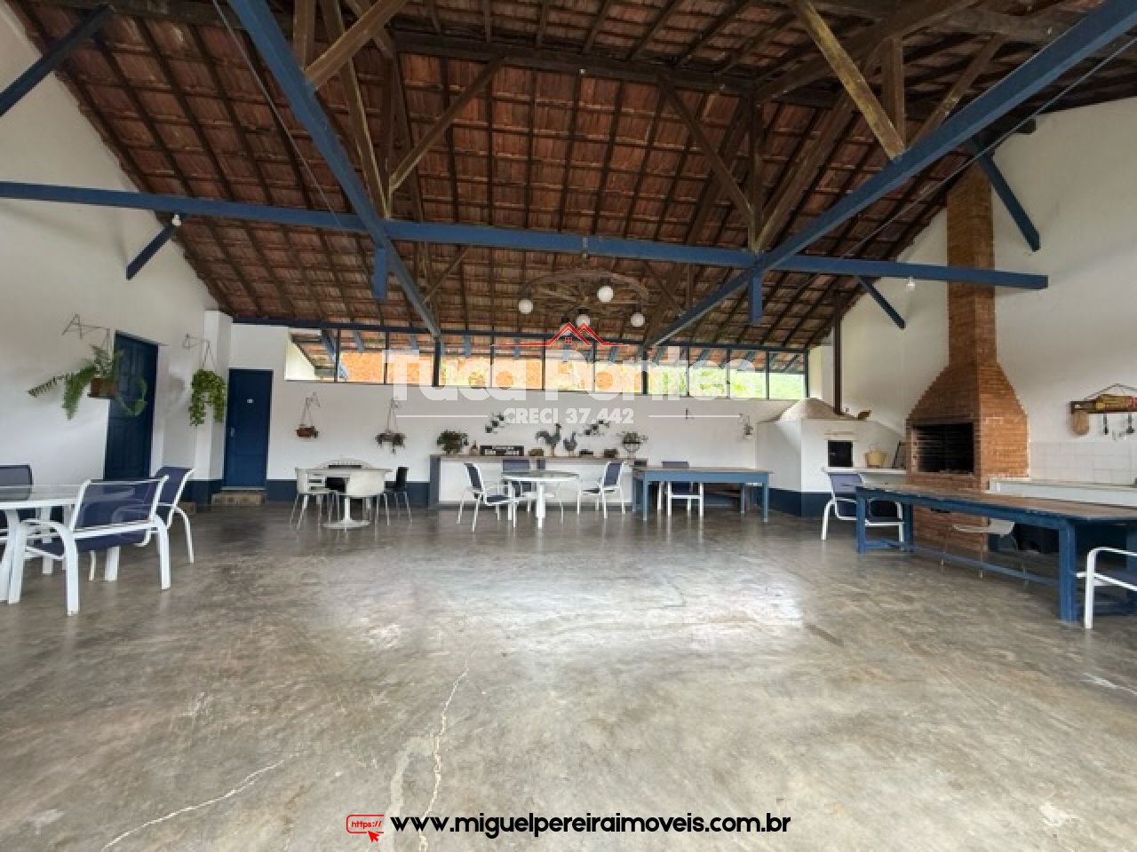 Infraestrutura para leite e engorda - Sede centenária impecável  | Código:F2