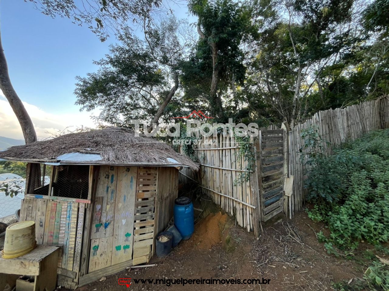 Casa a venda em Paty do Alferes - Seminova com acabamento alto padrão | Código:C31