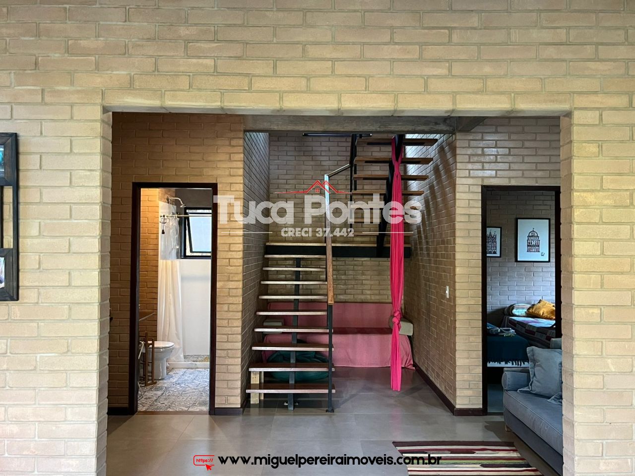 Casa a venda em Paty do Alferes - Seminova com acabamento alto padrão | Código:C31