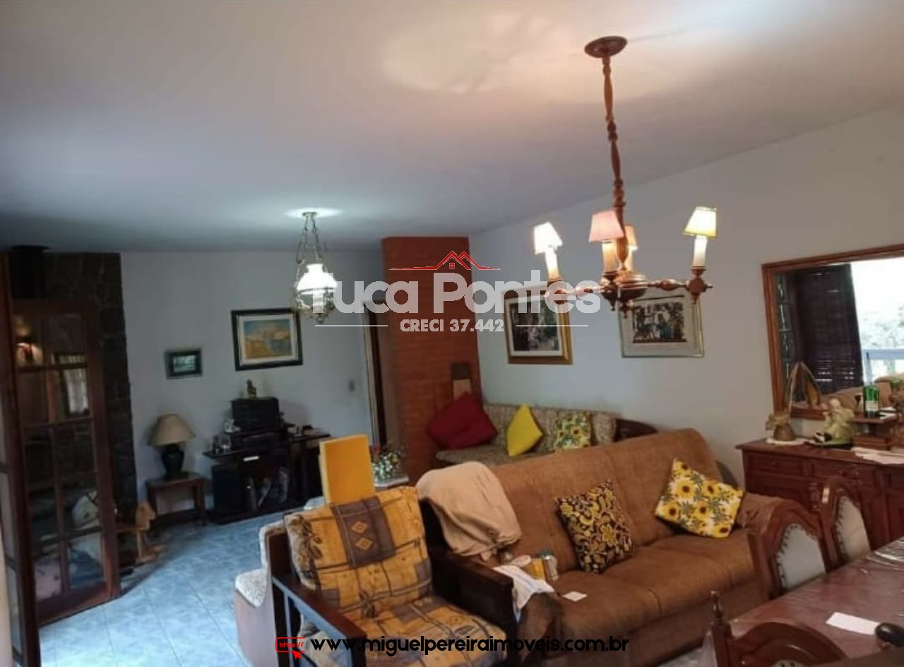 Casa ampla  - Amplo terreno  | Código:C120