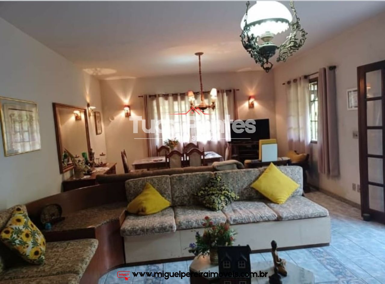 Casa ampla  - Amplo terreno  | Código:C120