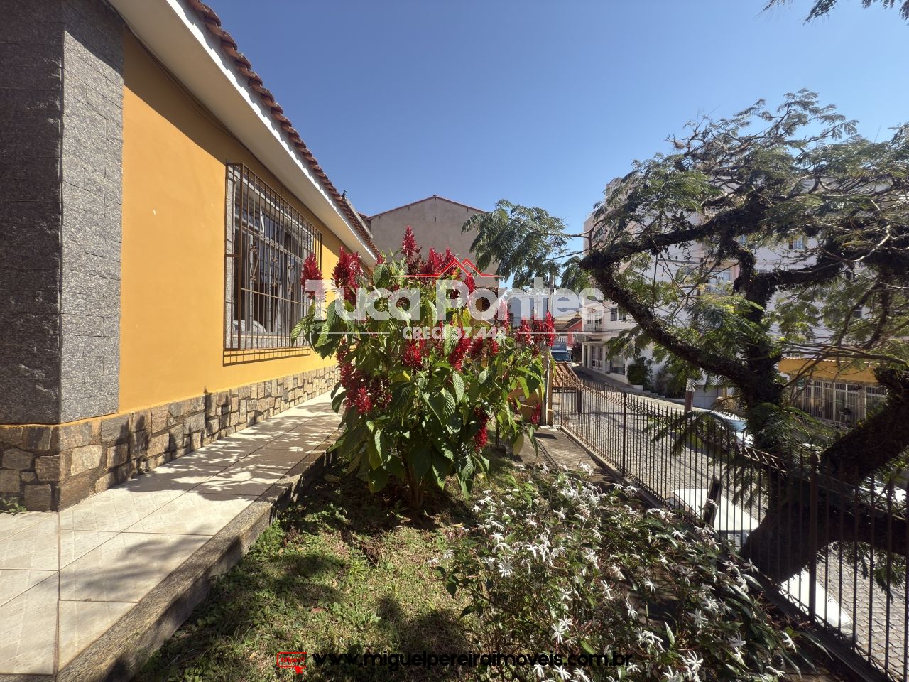 Centro !!! - Residencial podendo ser comercial | Código:C39