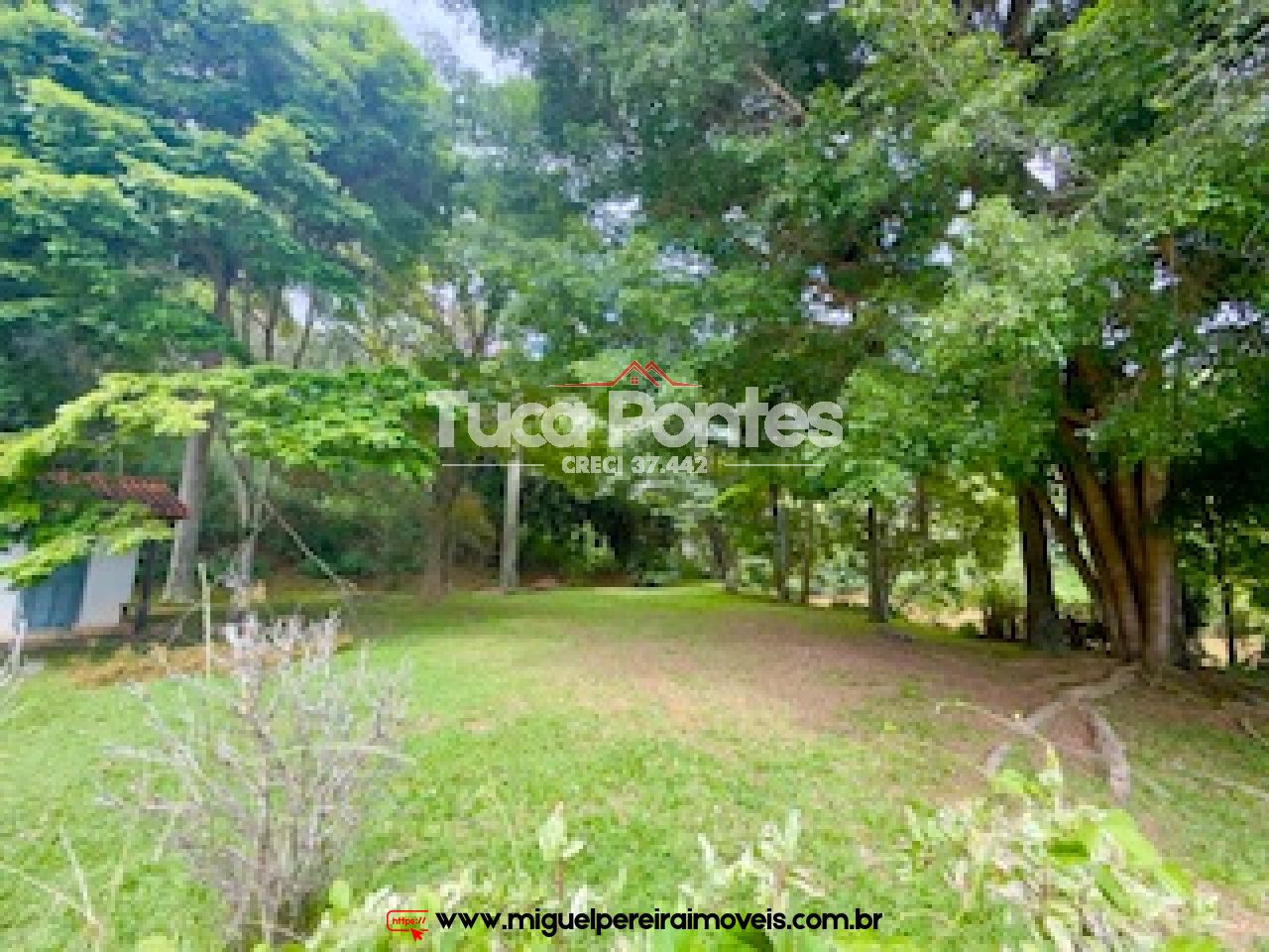 Chácara com 38.000m² - Ampla casa de fazenda - Qualidade de vida total  | Código:S99