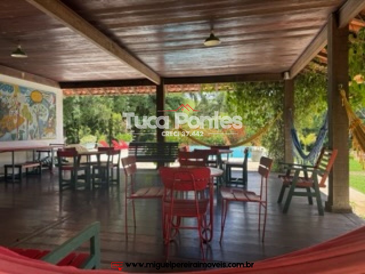 Chácara com 38.000m² - Ampla casa de fazenda - Qualidade de vida total  | Código:S99