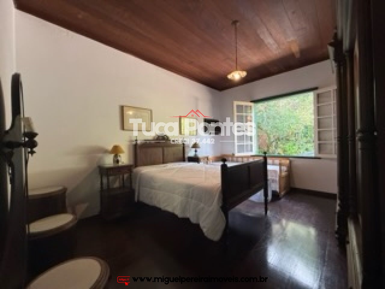 Chácara com 38.000m² - Ampla casa de fazenda - Qualidade de vida total  | Código:S99