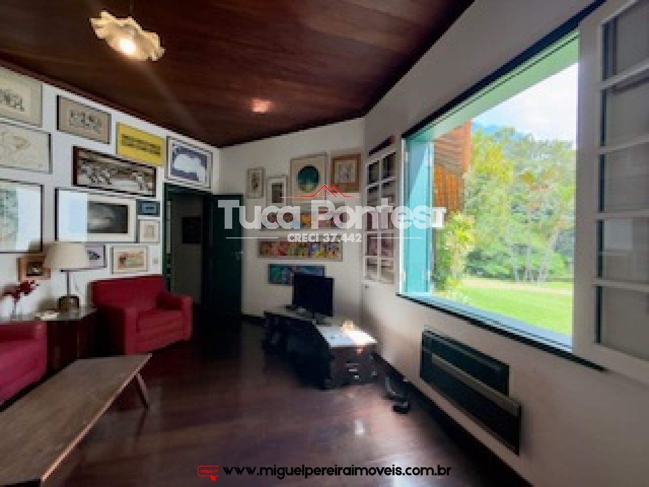 Chácara com 38.000m² - Ampla casa de fazenda - Qualidade de vida total  | Código:S99