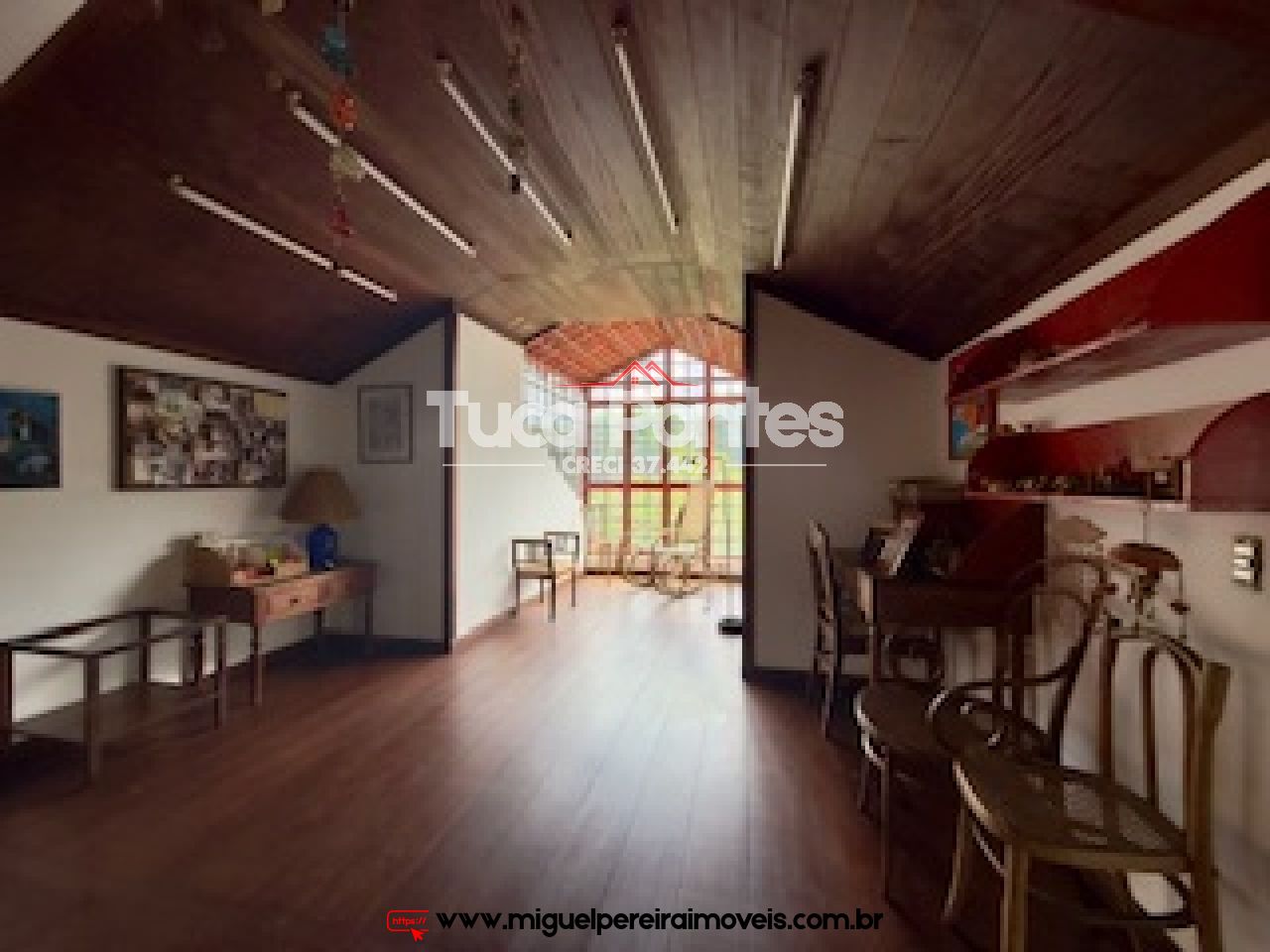 Chácara com 38.000m² - Ampla casa de fazenda - Qualidade de vida total  | Código:S99