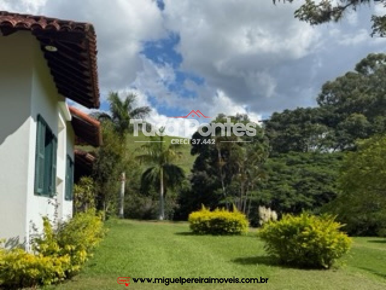 Chácara com 38.000m² - Ampla casa de fazenda - Qualidade de vida total  | Código:S99