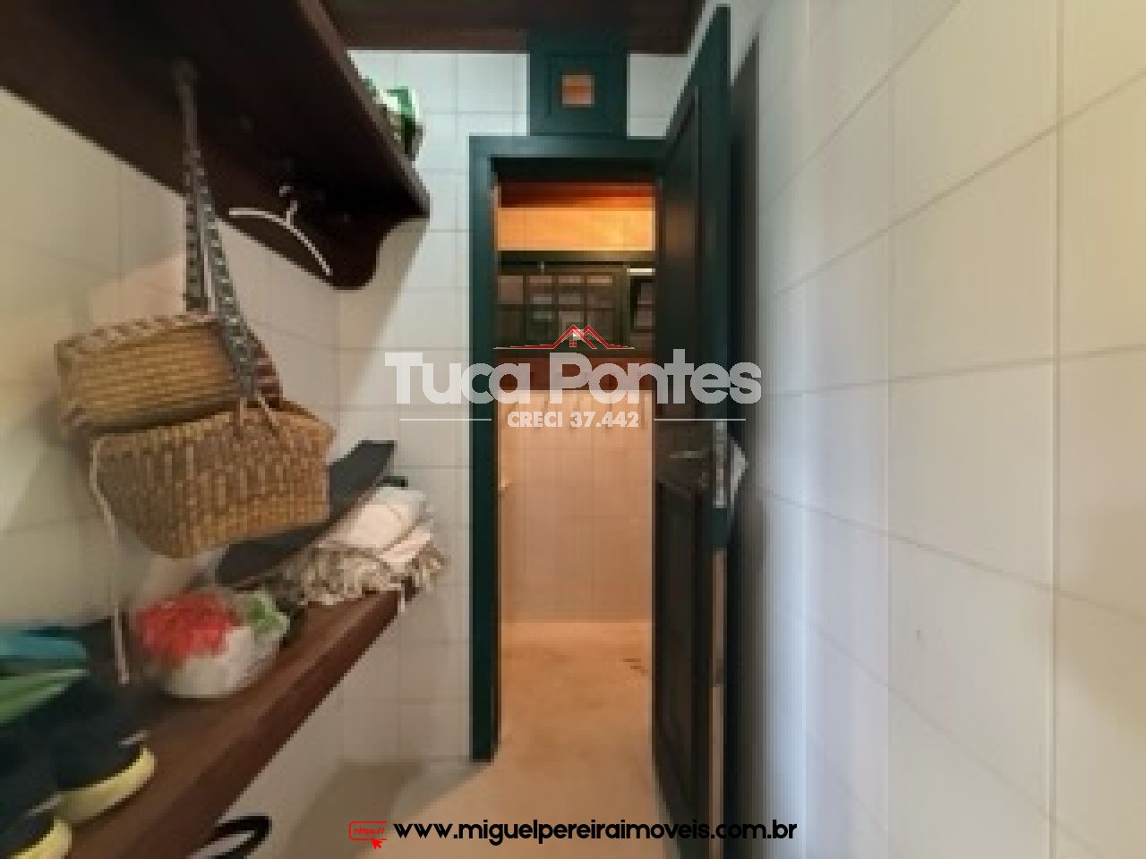 Chácara com 38.000m² - Ampla casa de fazenda - Qualidade de vida total  | Código:S99