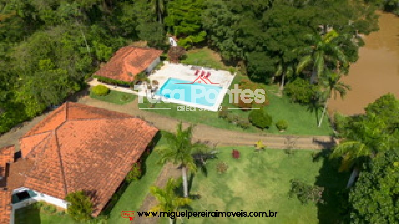 Chácara com 38.000m² - Ampla casa de fazenda - Qualidade de vida total  | Código:S99