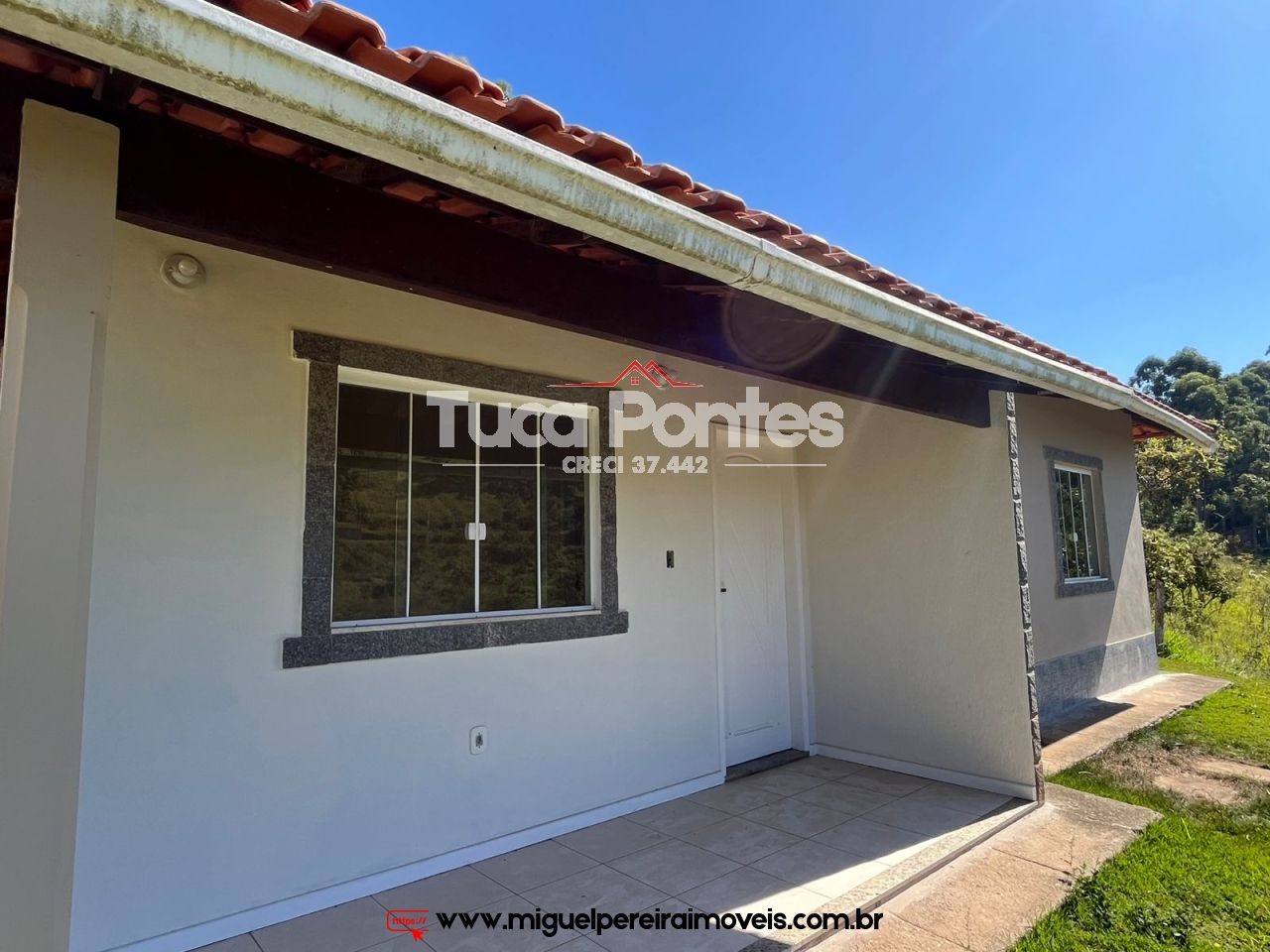 Imóvel para alugar - 2 quartos sendo 1 suíte | Código:L2