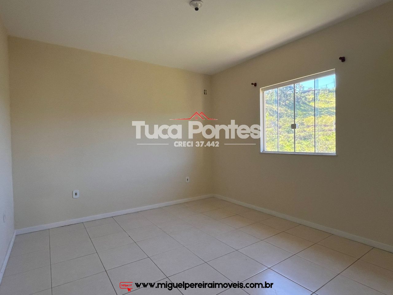 Imóvel para alugar - 2 quartos sendo 1 suíte | Código:L2