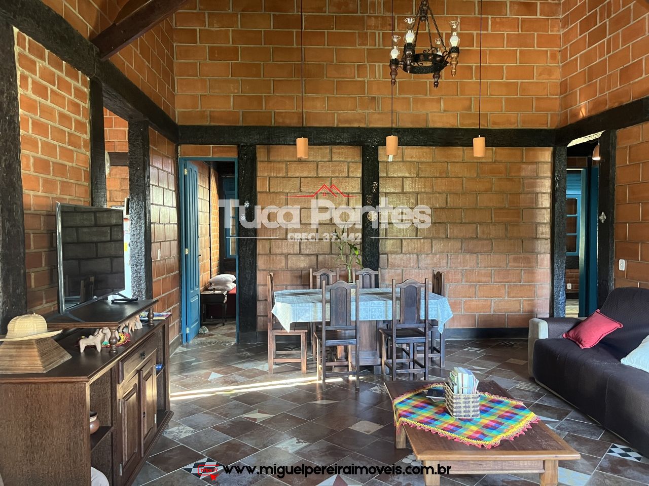 Casa com 4 quartos à venda - Localização espetacular | Código:C18