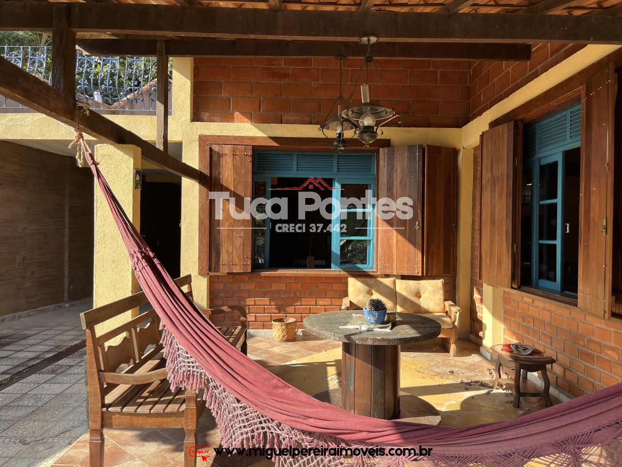 Casa com 4 quartos à venda - Localização espetacular | Código:C18