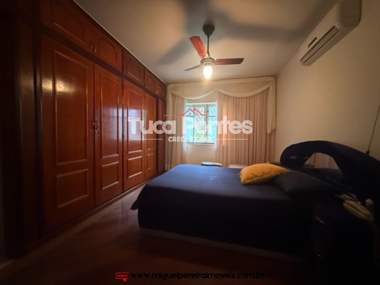 Casa com 4 quartos  - Terreno 100% plano | Código:C145