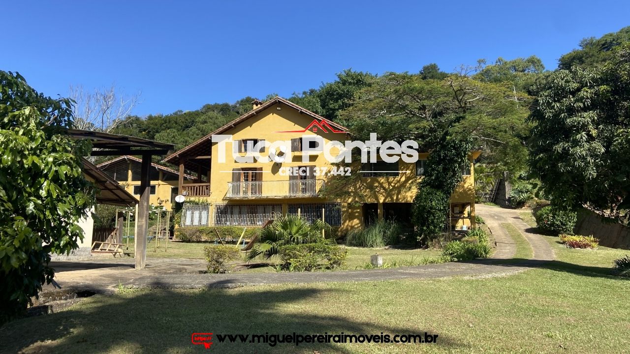 Casa ampla com terreno - Maravilhosa Chácara  | Código:S28