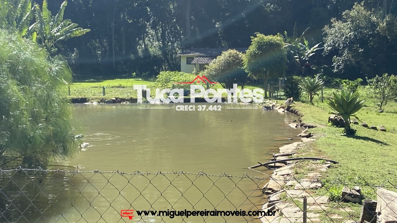Casa ampla com terreno - Maravilhosa Chácara  | Código:S28