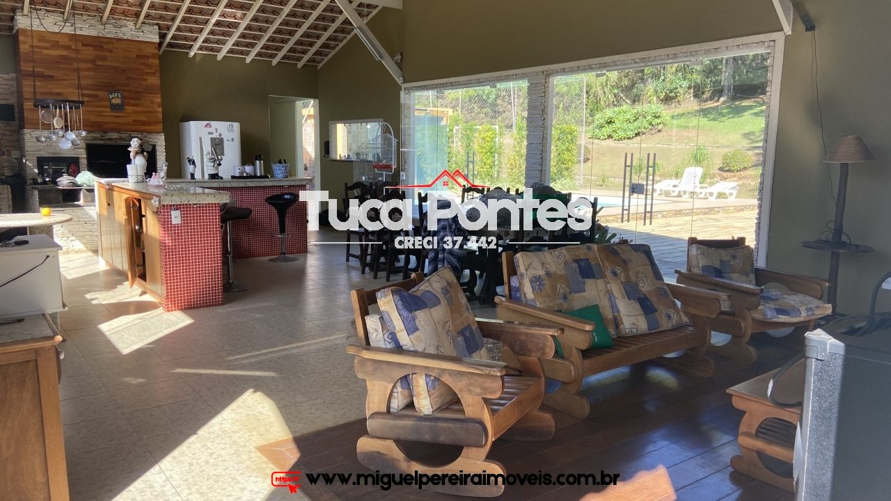 Casa ampla com terreno - Maravilhosa Chácara  | Código:S28