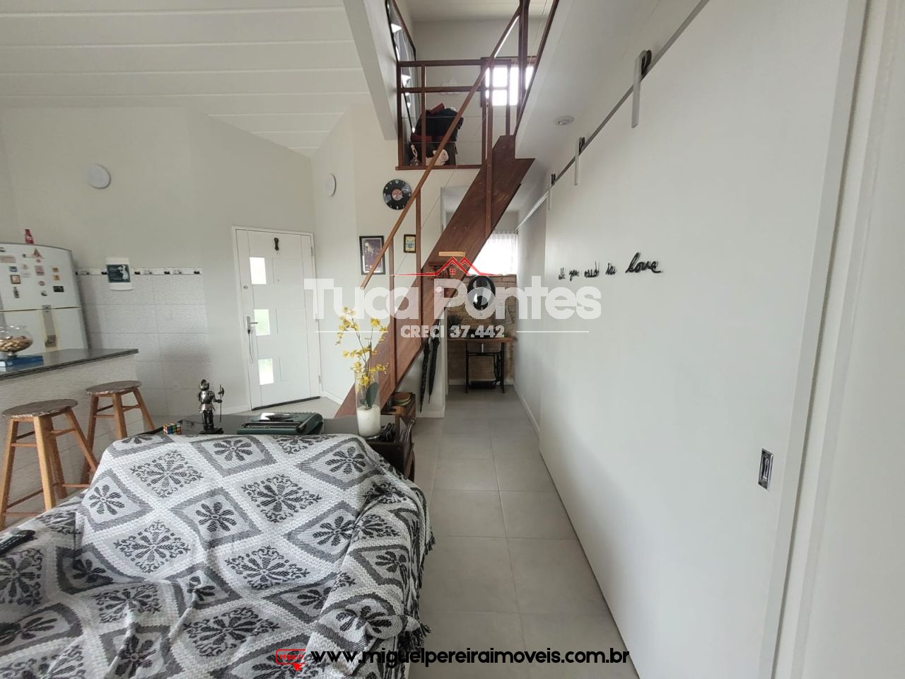 Sem nada por fazer  - Casa em condomínio  | Código:C63