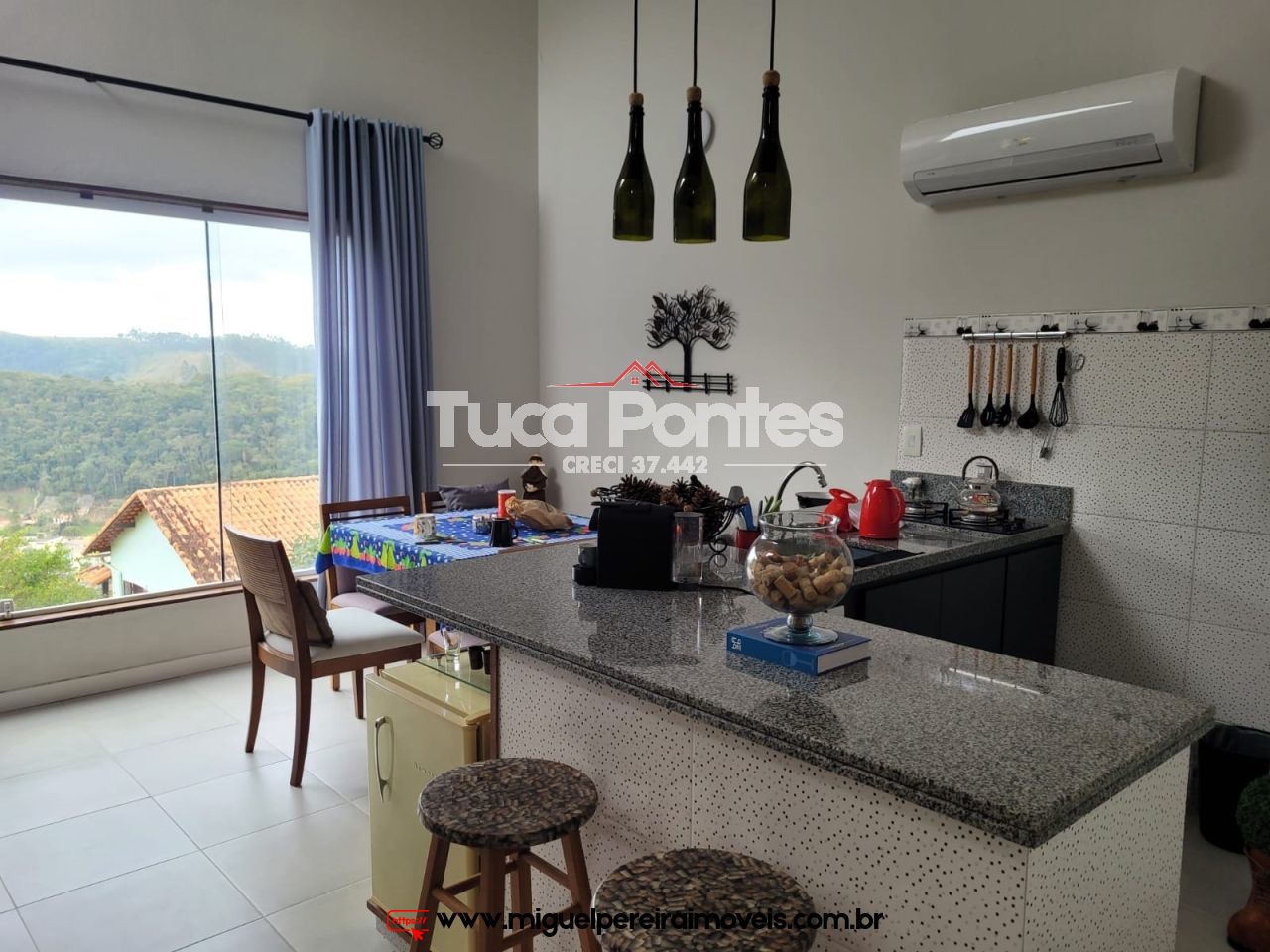 Sem nada por fazer  - Casa em condomínio  | Código:C63