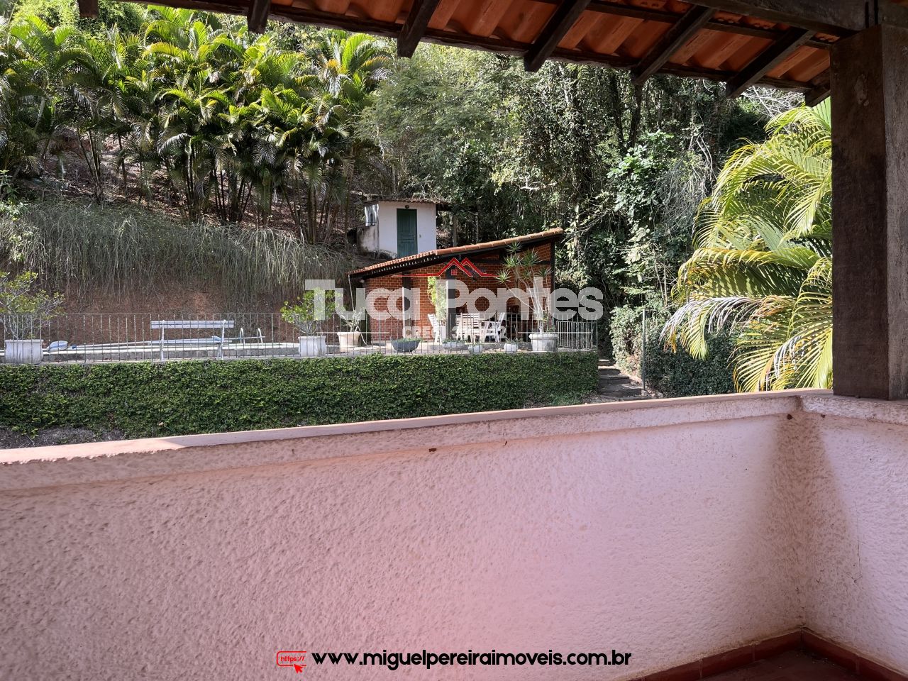 Espaçoso imóvel a venda - Bairro residencial e menos de 2 Km do Centro | Código:C86