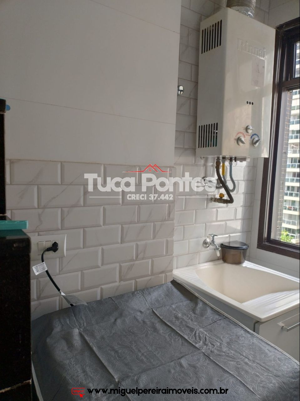 Lindo apto medindo 65m² - Na Barra da Tijuca - Posto 3 | Código:AP7