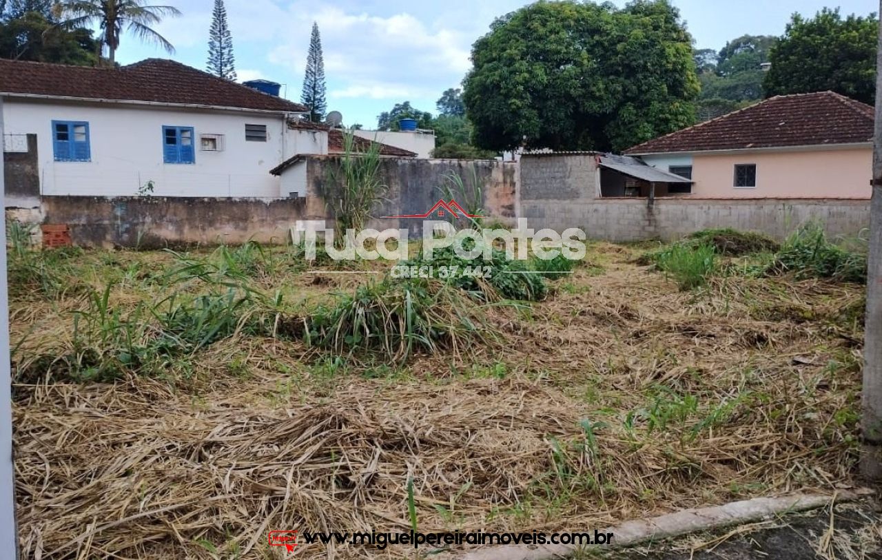 A 500 metros do Centro - Terreno plano e murado | Código:T55