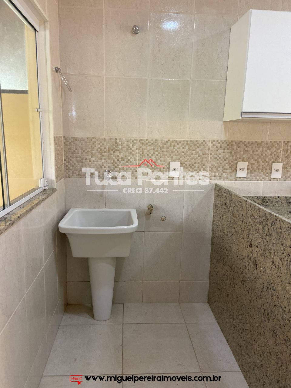 Casa no centro sem nada por fazer - Em condomínio | Código:C11
