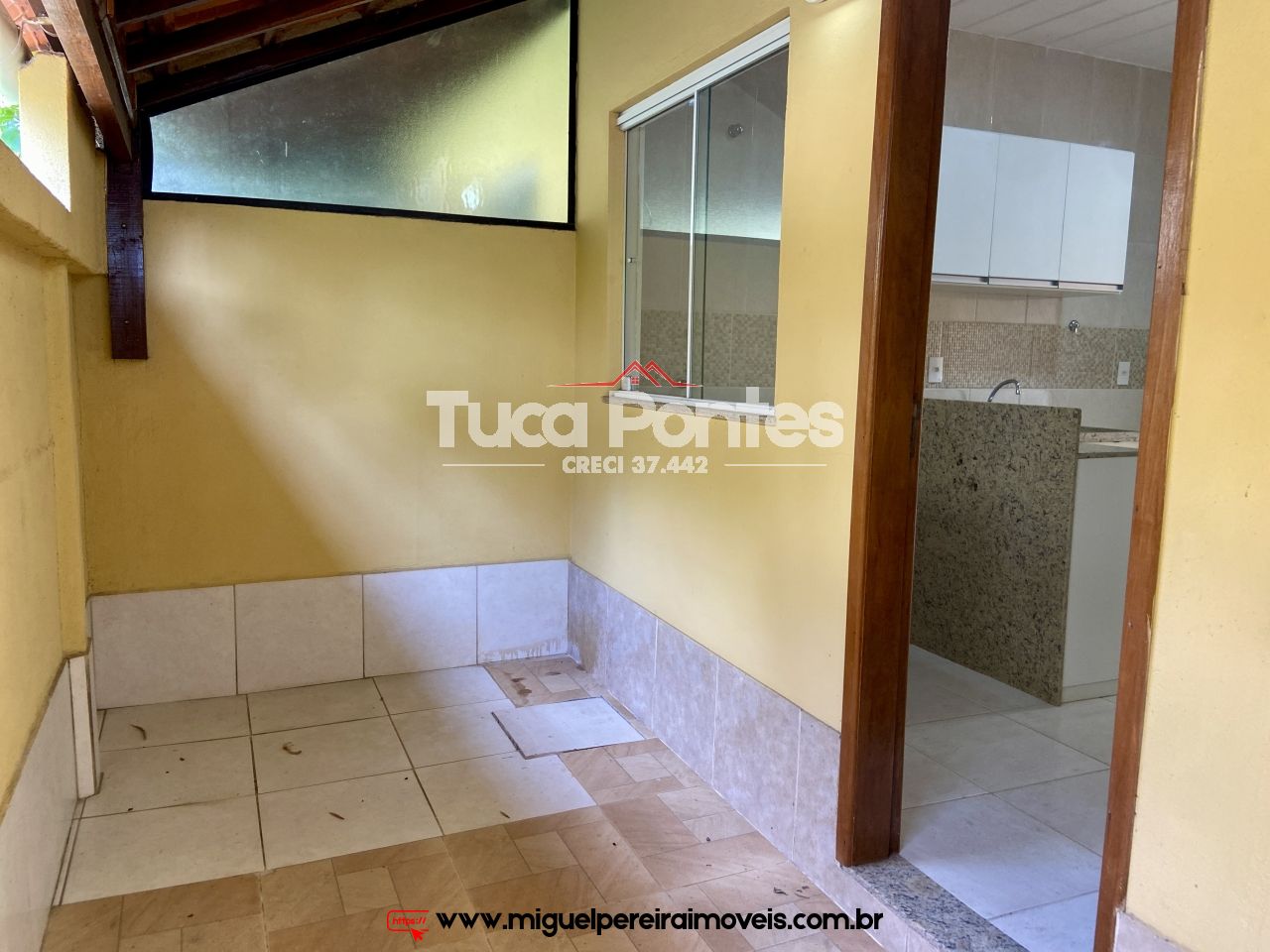 Casa no centro sem nada por fazer - Em condomínio | Código:C11