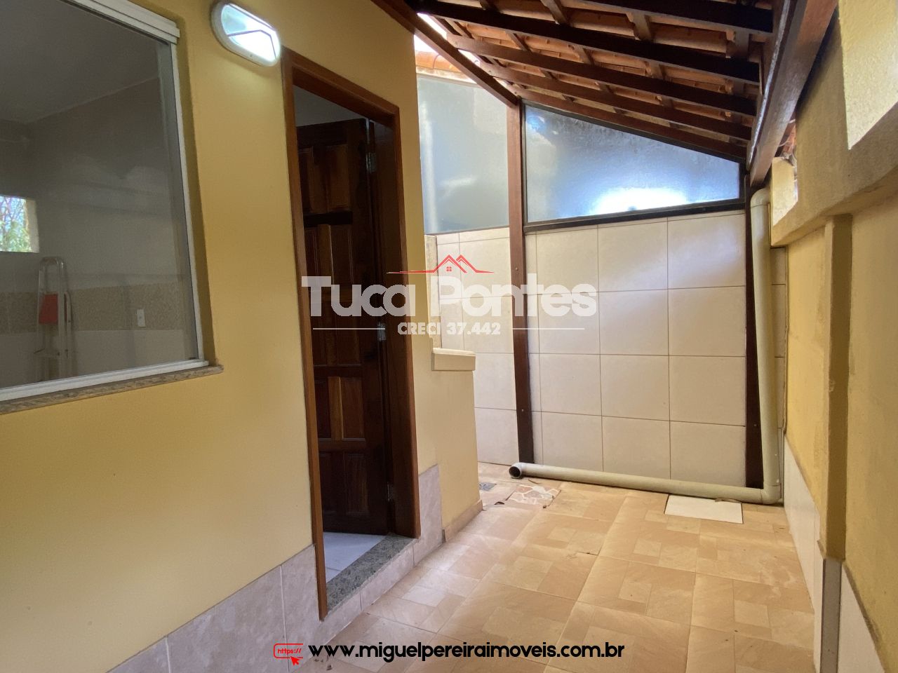 Casa no centro sem nada por fazer - Em condomínio | Código:C11