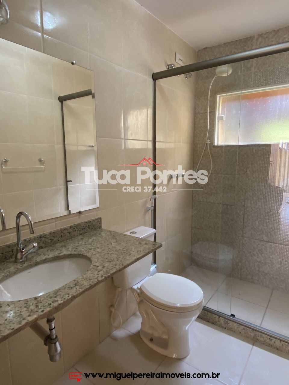 Casa no centro sem nada por fazer - Em condomínio | Código:C11