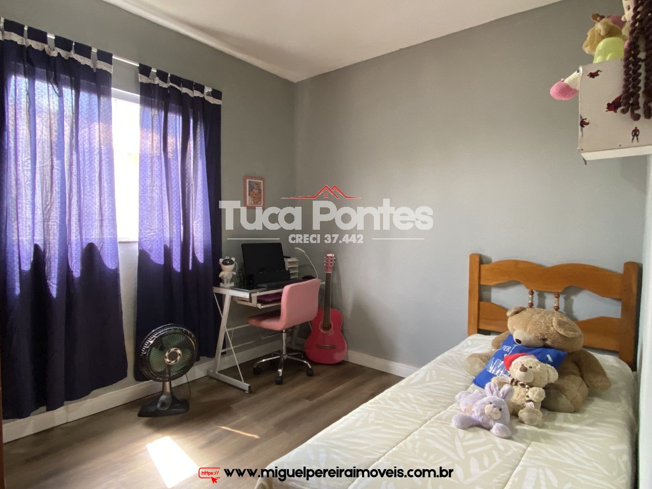 Com 3 quartos - Apenas 3 anos de construção | Código:C14