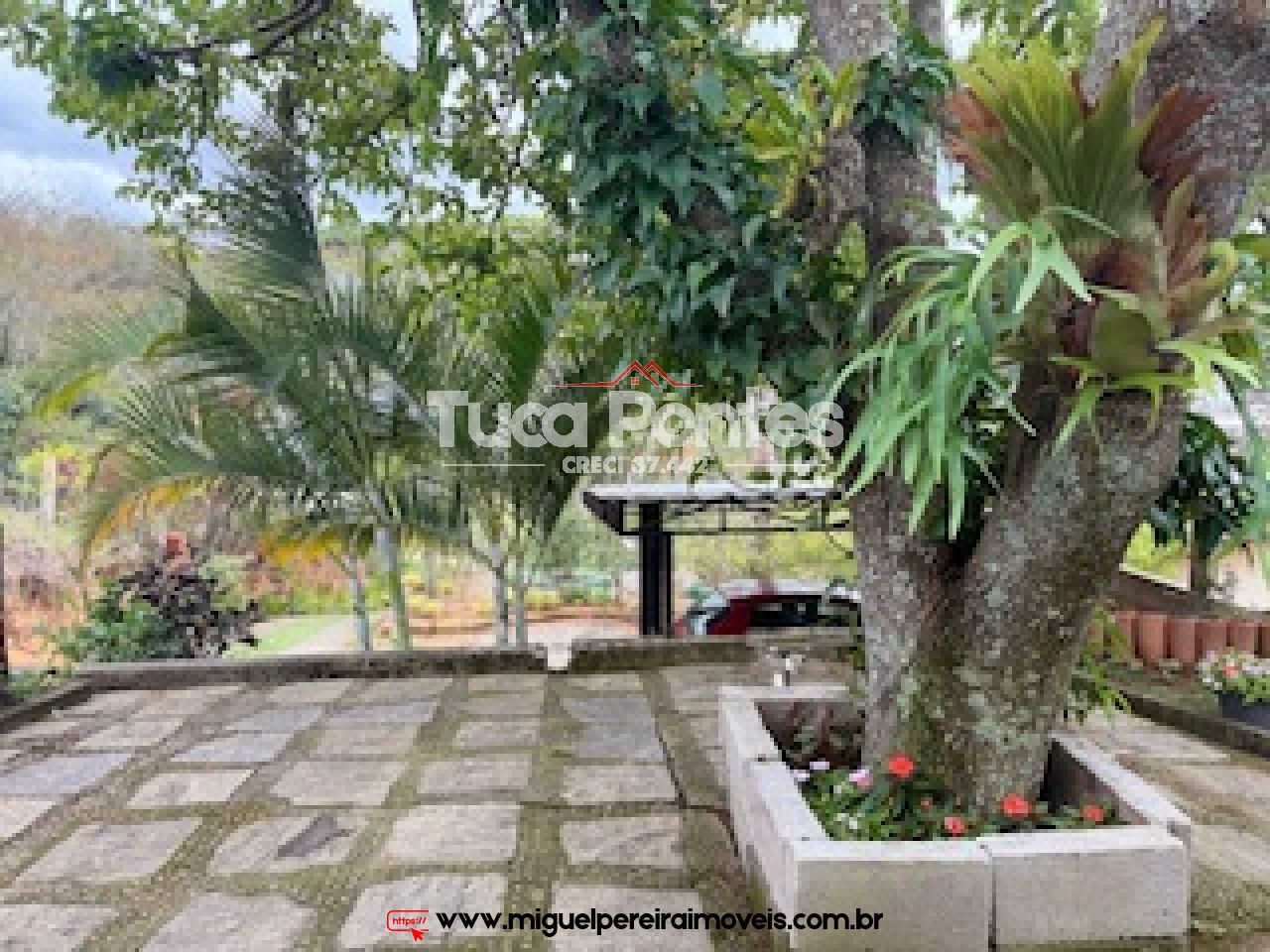 Casa com linda vista  - 2 Quartos | Código:C18
