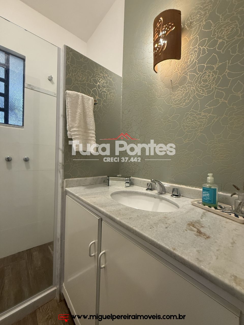 Maravilhosa chácara  - Com belíssima casa e jardim | Código:S40