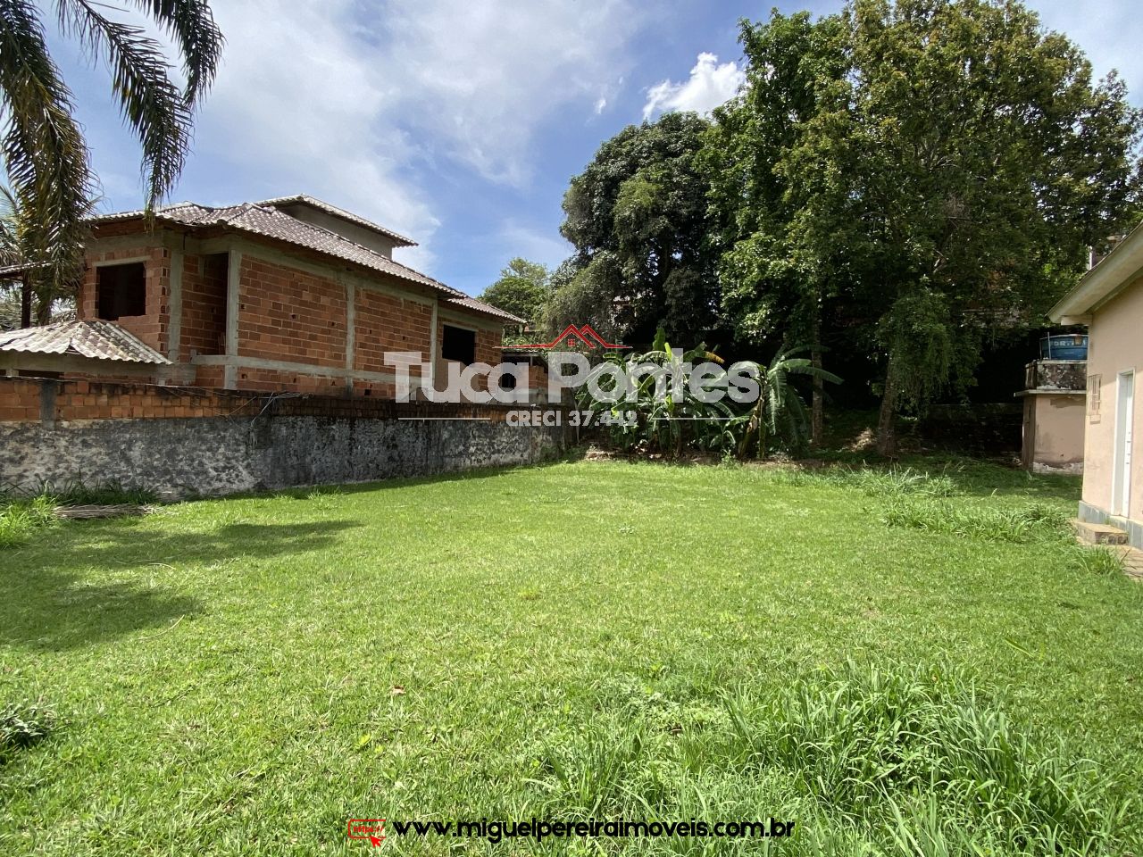 Localizaçao privilegiada - Terreno 100% plano e murado | Código:C9