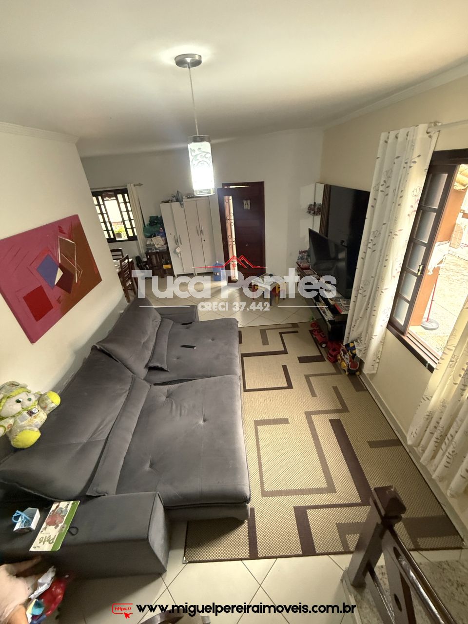 Casa seminova - Estilo colonial | Código:C65