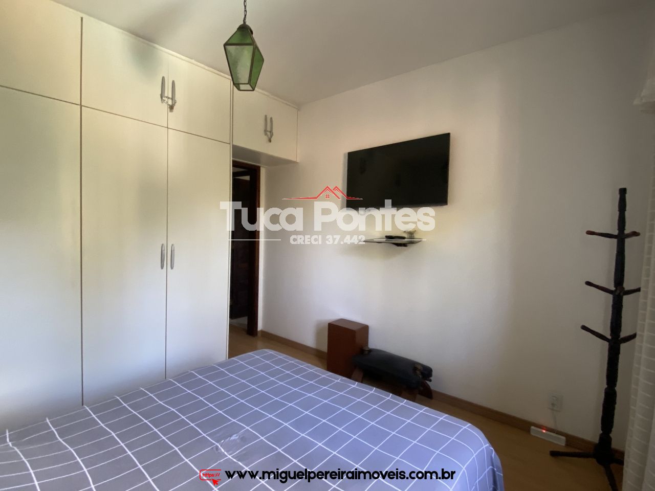 Vista encantadora - 5 Quartos, com piscina e churrasqueira  | Código:C35