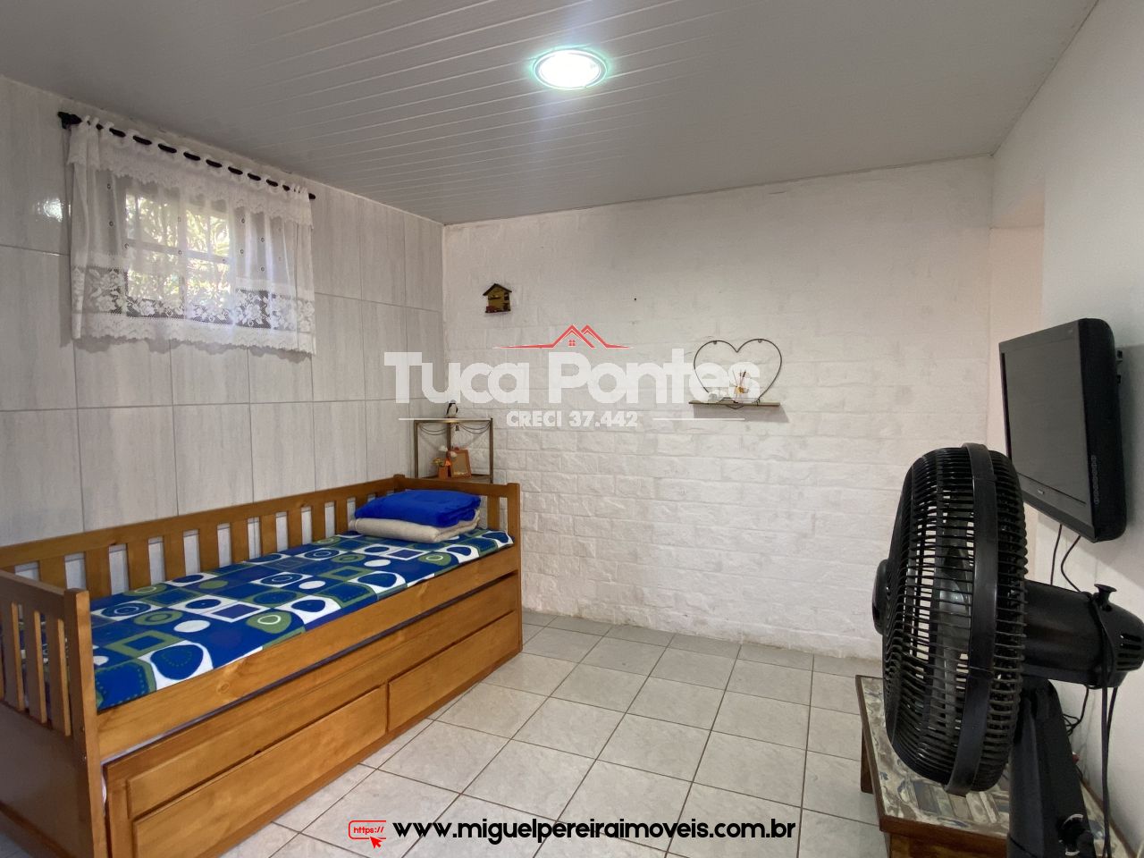 Vista encantadora - 5 Quartos, com piscina e churrasqueira  | Código:C35